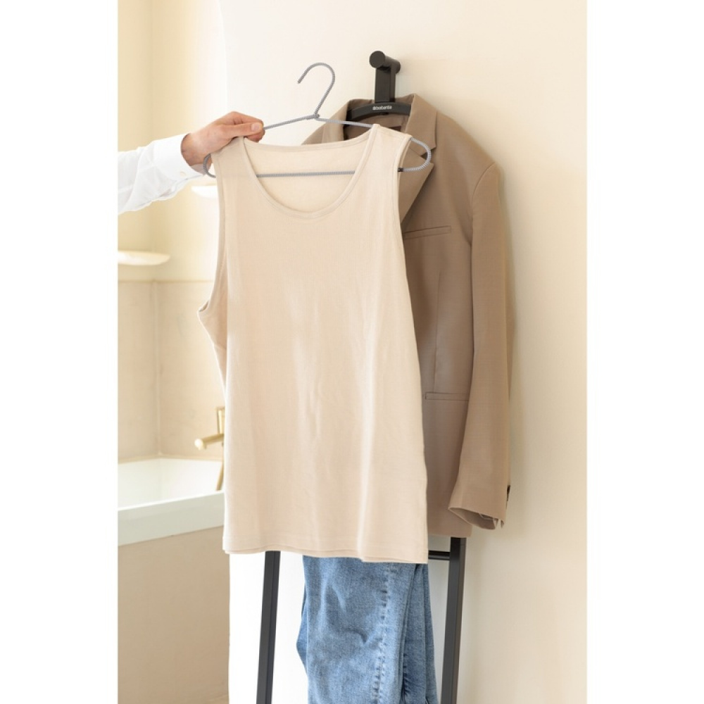 Klädställning att luta mot väggen, BRABANTIA LINN DRESSBOY, 38 x H 168 cm i gruppen Förvaring / Sovrumsförvaring / Klädställningar hos SmartaSaker.se (41376)