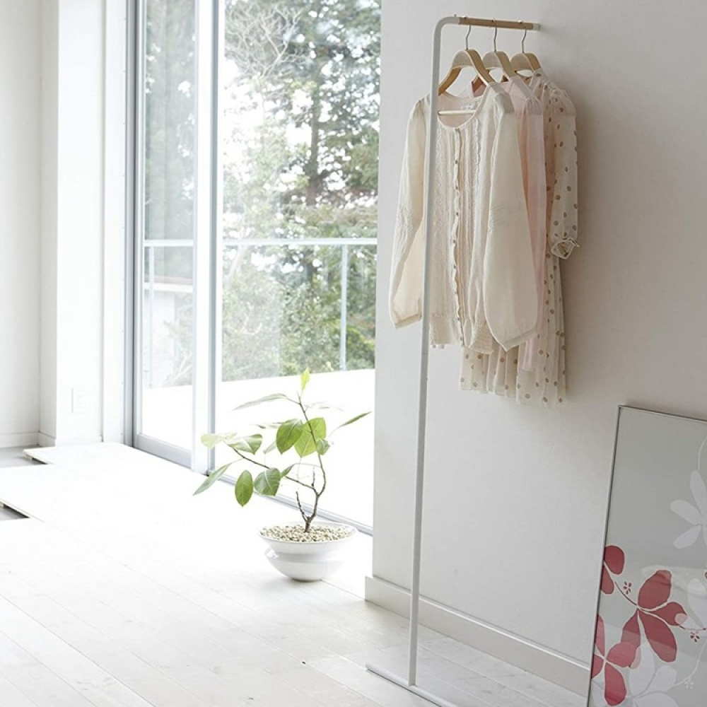 Klädställning att luta mot väggen, TOWER SLIM LEANING RACK Yamazaki i gruppen Förvaring / Sovrumsförvaring / Klädställningar hos SmartaSaker.se (41381)