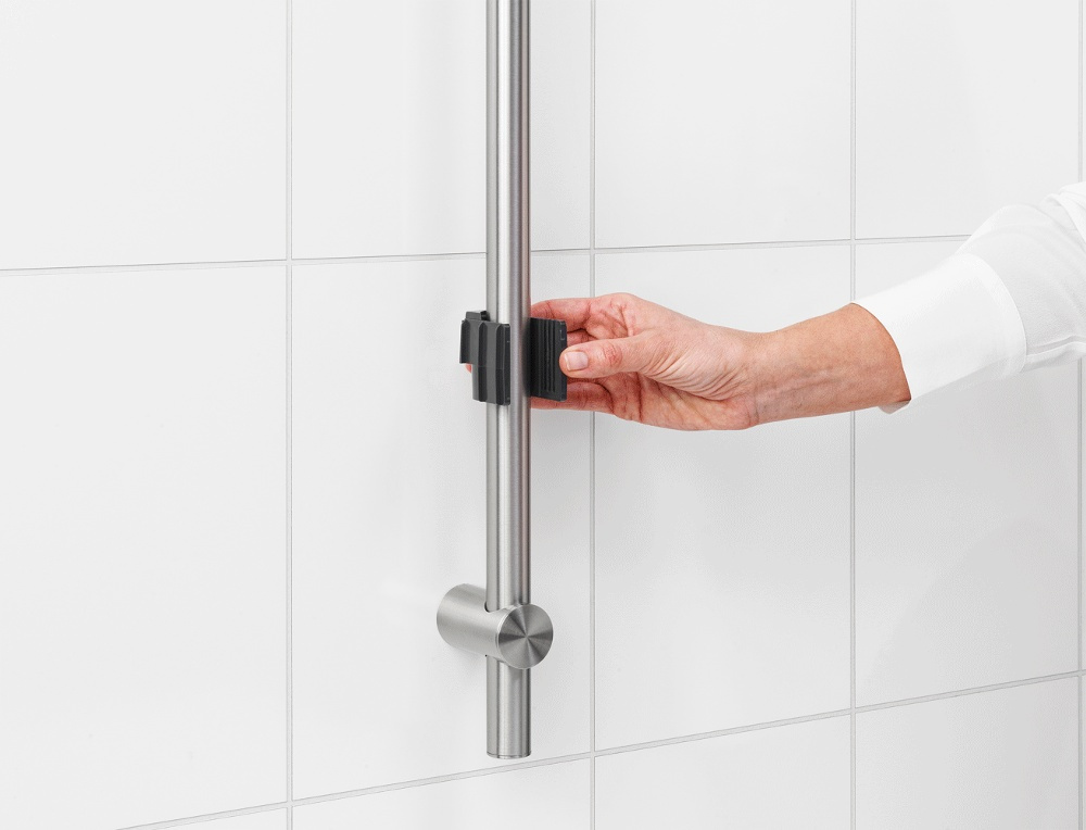Korg för Duschstång, RENEW SHOWER CADDY, 24,4 x 13,3 x H 7,5 cm , Brabantia, Mörkgrå i gruppen Förvaring / Badrumsförvaring / Bad- och duschkorgar hos SmartaSaker.se (41471)