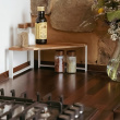 Kryddhylla för köksbänken, ACACIA SMALL CORNER SHELF, 30 x 30 x H 15cm, Vit / Brun Kryddhylla för köksbänken, ACACIA SMALL CORNER SHELF, 30 x 30 x H 15cm, Vit / Brun