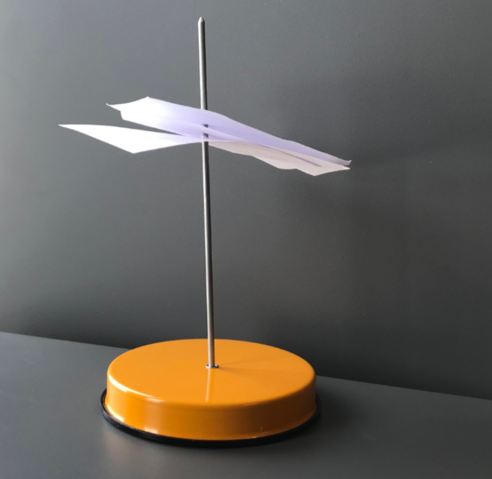 Kvittospjut, ITALIAN LARGE SPIKE Ø 10 cm, vit i gruppen Förvaring / Kontorsmaterial hos SmartaSaker.se (41626)