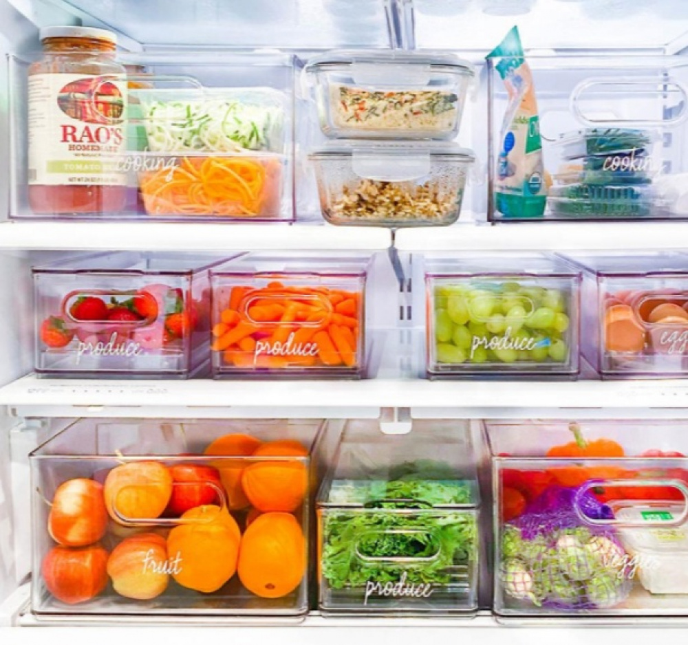 Låda med lock, THE HOME EDIT VEGGIE BIN, 15,2 x 30,5 x H10,8 cm, Transparent i gruppen Förvaring / Köksförvaring / Kylskåpsförvaring hos SmartaSaker.se (41816)