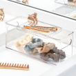 Låda med skjutbart lock, THE HOME EDIT HAIR ACCESSORY BIN, 10,2 x 25,4 x H 10,8 cm, Transparent Låda med skjutbart lock, THE HOME EDIT HAIR ACCESSORY BIN, 10,2 x 25,4 x H 10,8 cm, Transparent