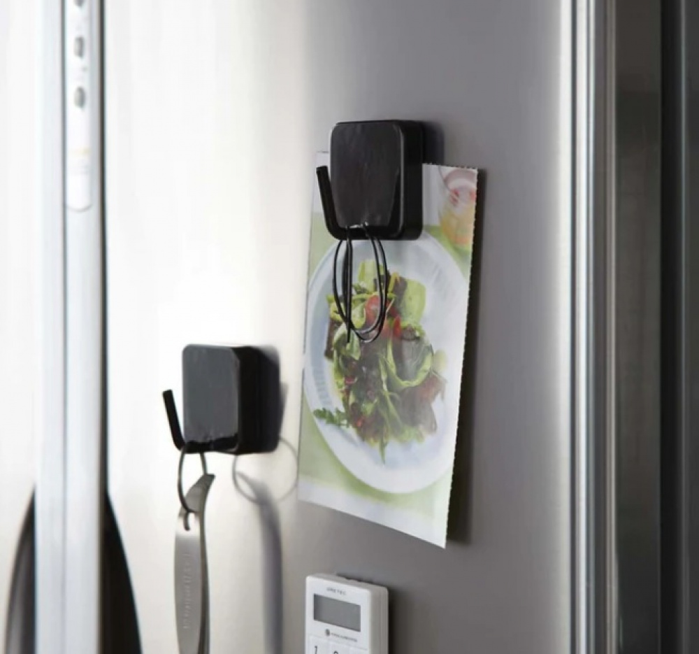 Magnetisk krok, MAGNET HOOK TOWER, 4,8 x 4,8 cm, Yamazaki, Svart i gruppen Förvaring / Magneter och självhäftande / Magnetkrokar hos SmartaSaker.se (42057)
