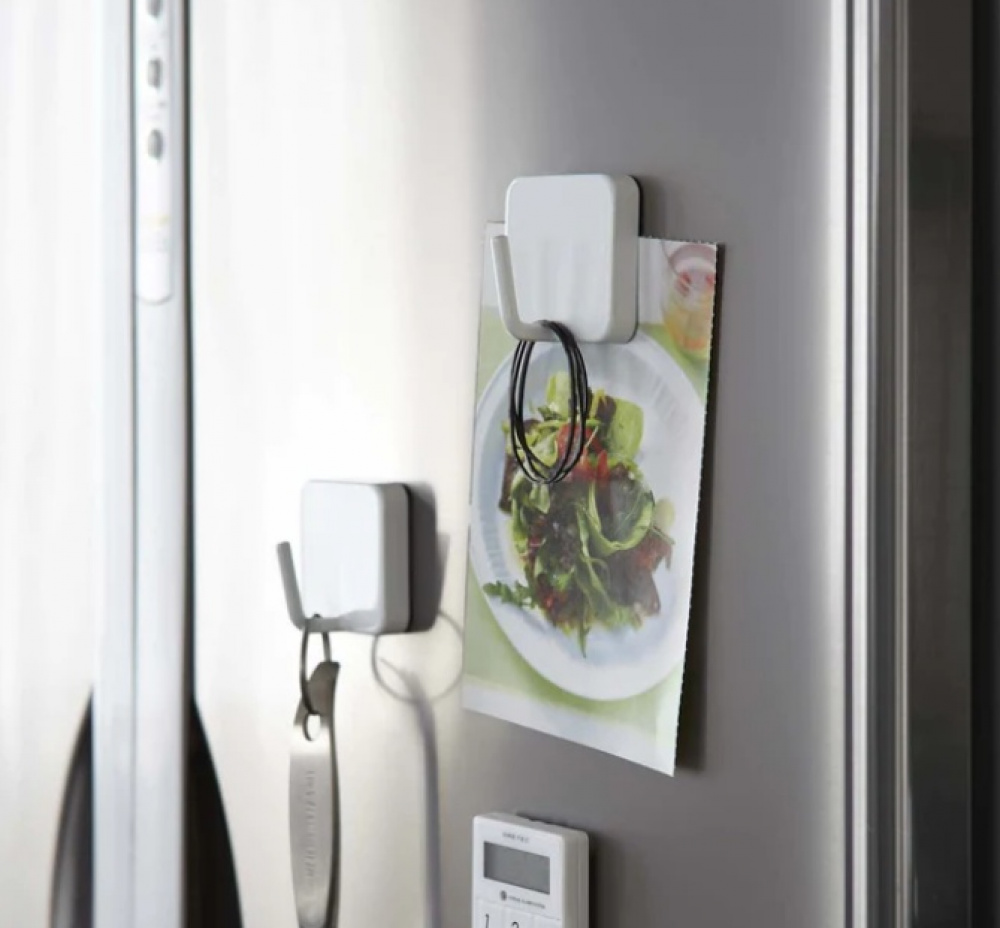 Magnetisk krok, MAGNET HOOK TOWER, 4,8 x 3,3 x H 4,8 cm, Yamazaki, Vit i gruppen Förvaring / Magneter och självhäftande / Magnetkrokar hos SmartaSaker.se (42058)