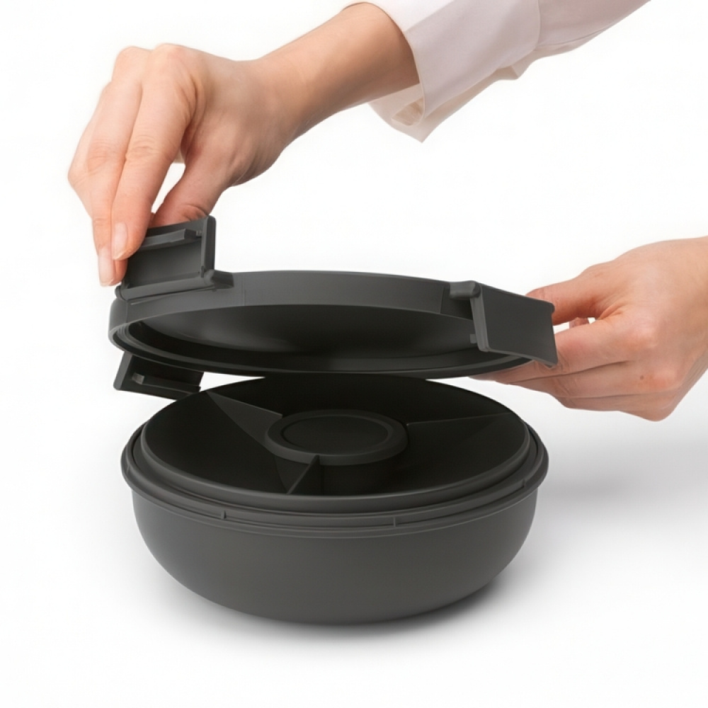 Matlåda för sallad, 1,3 L, BRABANTIA MAKE & TAKE SALAD BOWL, Ø 21 x H 7,5 cm i gruppen Förvaring / Köksförvaring / Matlådor / SmartStore matlådor hos SmartaSaker.se (42114)