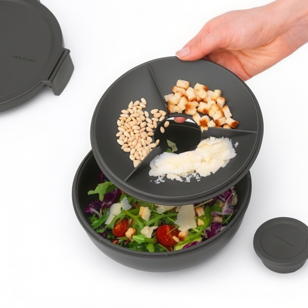 Matlåda för sallad, 1,3 L, BRABANTIA MAKE & TAKE SALAD BOWL, Ø 21 x H 7,5 cm i gruppen Förvaring / Köksförvaring / Matlådor / SmartStore matlådor hos SmartaSaker.se (42114)