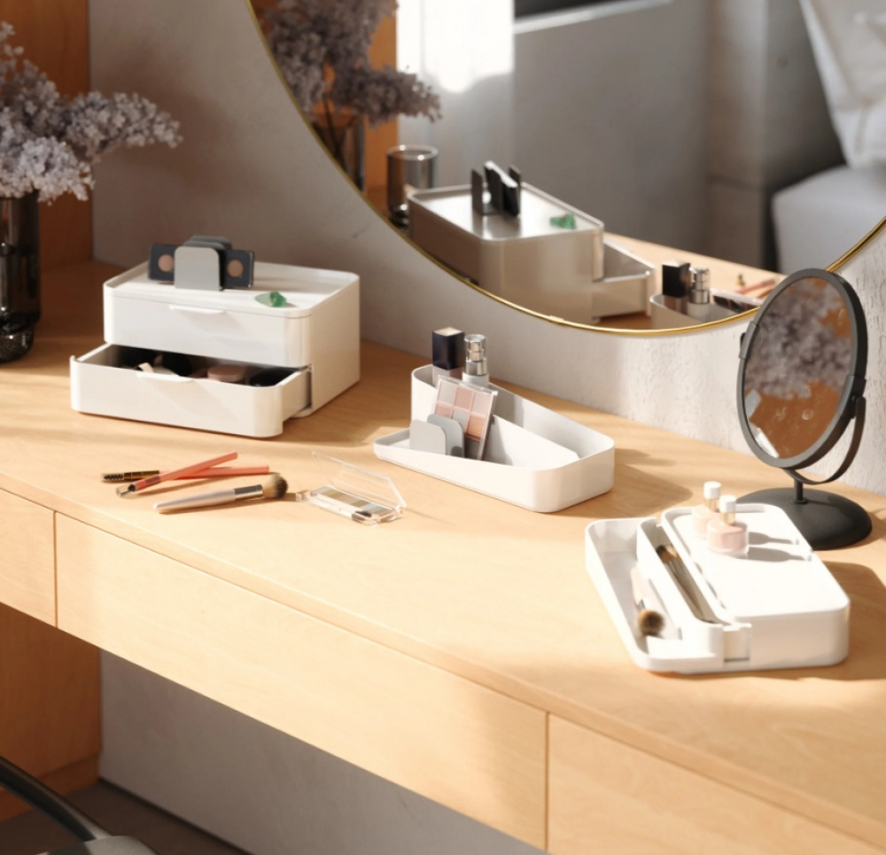Mini byrå / Ställ för smink, UMBRA LARGE GLAM MAKE UP ORGANISER, Vit/ Ljusgrå i gruppen Förvaring / Badrumsförvaring / Sminkförvaring hos SmartaSaker.se (42236)