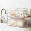 Minibyrå, Stapelbar, Hög, THE HOME EDIT SMALL ALL-PURPOSE DRAWER, 13,3 x 17,8 x H 10,8 cm, Transparent Minibyrå, Stapelbar, Hög, THE HOME EDIT SMALL ALL-PURPOSE DRAWER, 13,3 x 17,8 x H 10,8 cm, Transparent