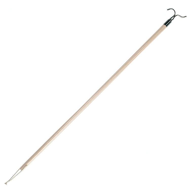 Nå dina galgar, stång i trä med krok, REACH BAR, 100 cm, Vitbetsad i gruppen Förvaring / Garderobsförvaring / Galgar och hängare hos SmartaSaker.se (42315)