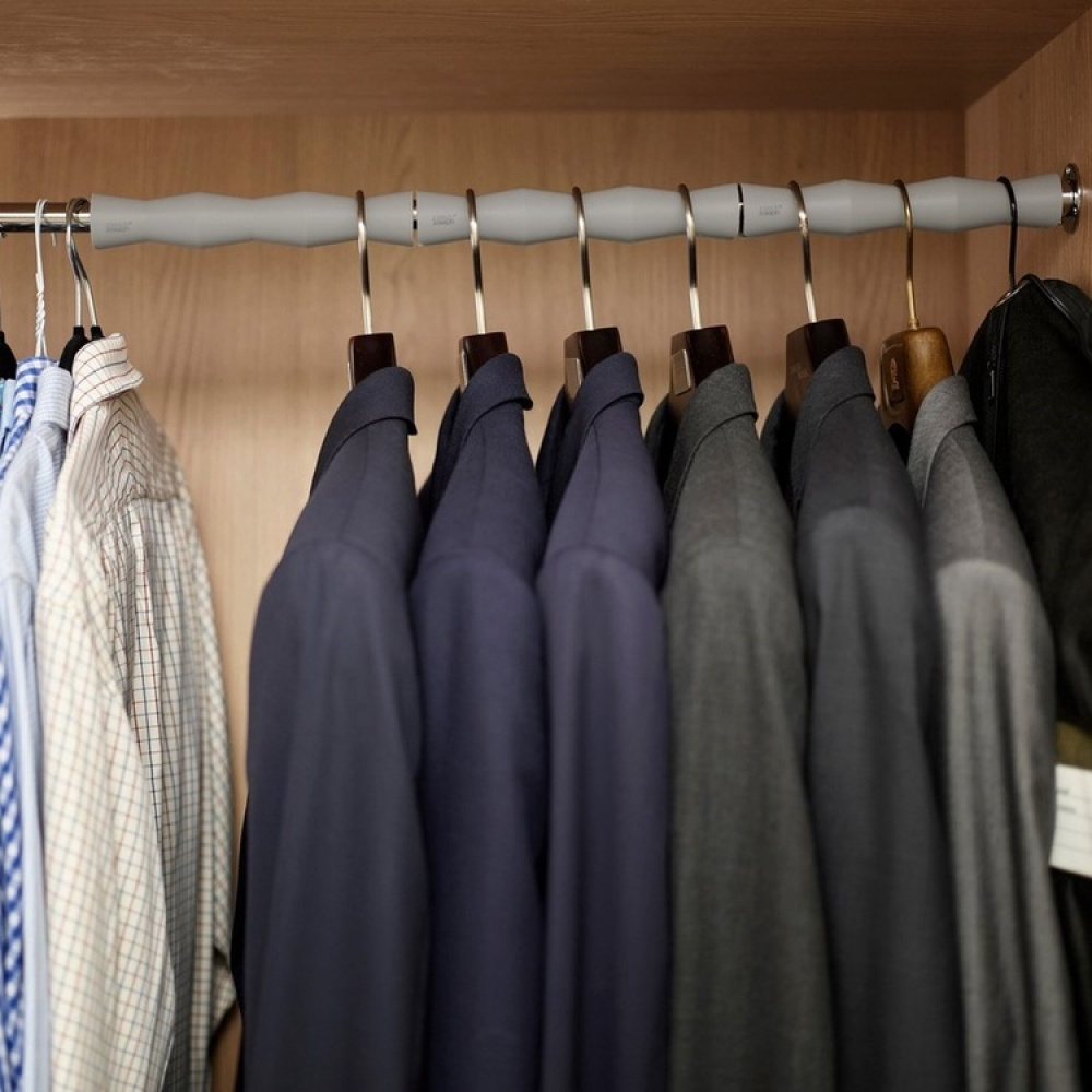 Organiserad klädstång, 2 st, ORDERLY WIDE RAIL SPACER, Joseph Joseph, Grå i gruppen Förvaring / Garderobsförvaring / Galgar och hängare hos SmartaSaker.se (42317)
