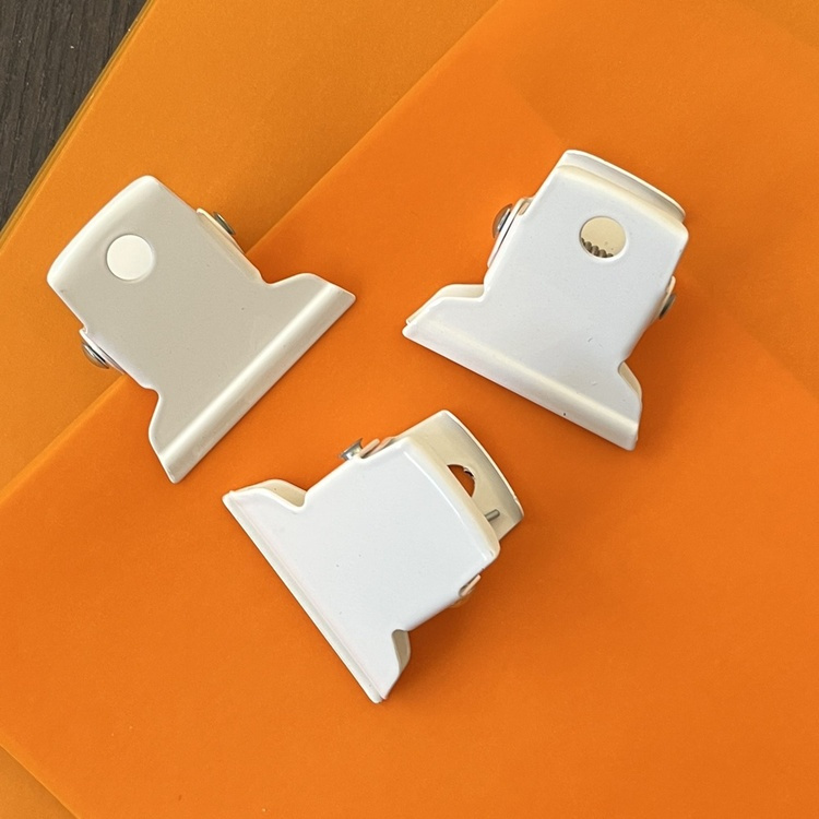 Pappersklämmor i metall, 3 st, ITALIAN KEEP CLIPS, 5 cm, Vita i gruppen Förvaring / Kontorsmaterial hos SmartaSaker.se (42340)