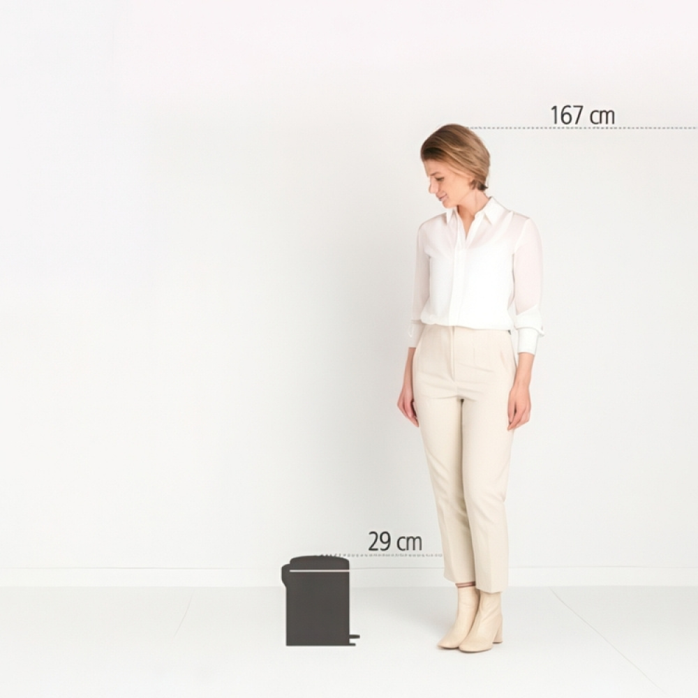 Papperskorg / Pedalhink, 5 L, BRABANTIA NEWICON, Ø 20,5 x H 29,1 cm i gruppen Förvaring / Städförvaring och sopsortering / Sopsortering hos SmartaSaker.se (42370)