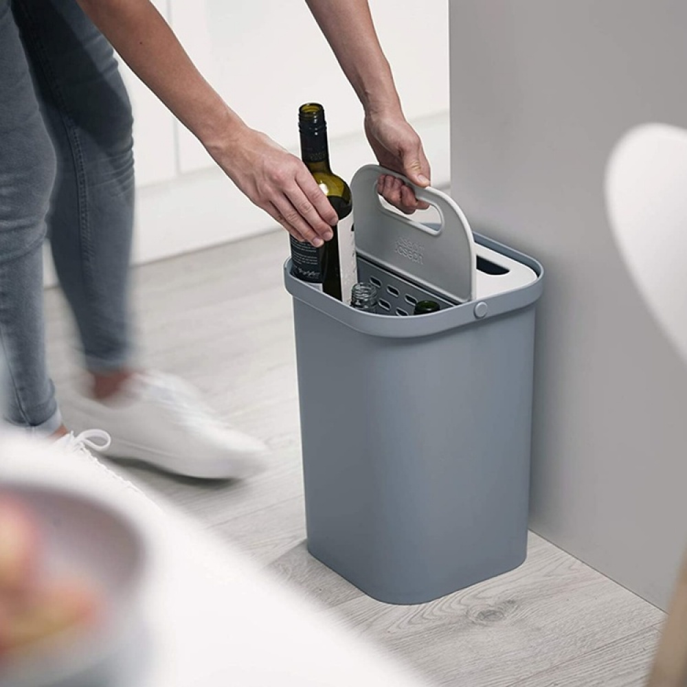 Papperskorg för Källsortering, 2-delad, GO-RECYCLING CADDY SMALL, 14 L, Joseph Joseph, Grå i gruppen Förvaring / Städförvaring och sopsortering / Sopsortering hos SmartaSaker.se (42373)