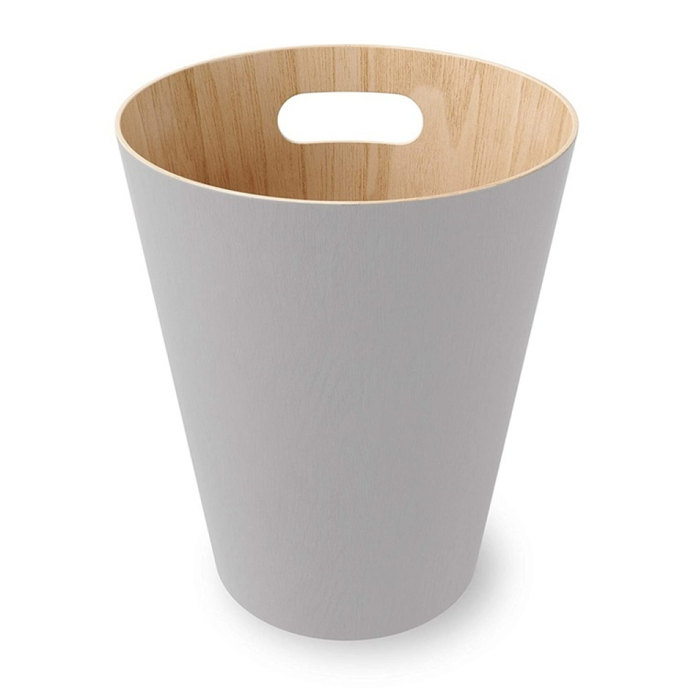 Papperskorg i trä, 7,5 L WOODROW, Ø 23 x H 28 cm, Umbra i gruppen Förvaring / Badrumsförvaring / Papperskorgar hos SmartaSaker.se (42375)