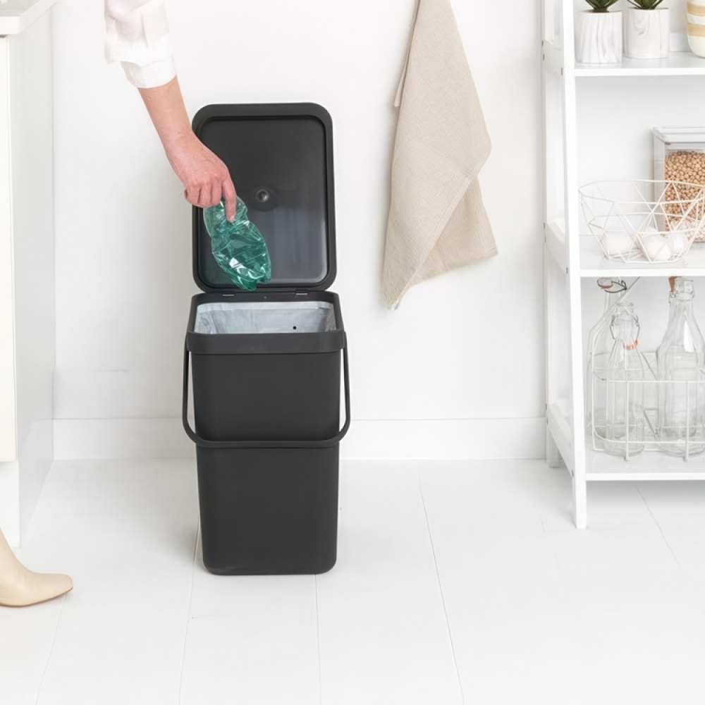 Papperskorg, BRABANTIA SORT & GO WASTE BIN, 12 L i gruppen Förvaring / Städförvaring och sopsortering / Sopsortering hos SmartaSaker.se (42387)