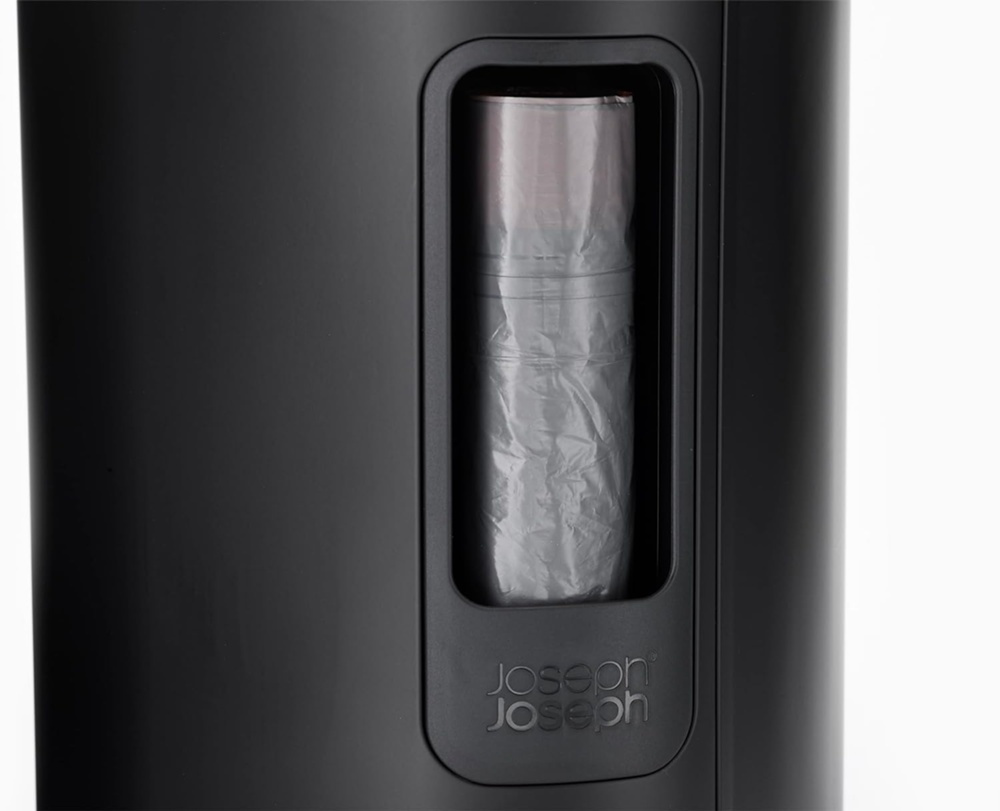 Pedalhink för hörn, 5 L, EASY-STORE PEDAL BIN, Joseph Joseph, Svart / Silver i gruppen Förvaring / Städförvaring och sopsortering / Sopsortering hos SmartaSaker.se (42395)