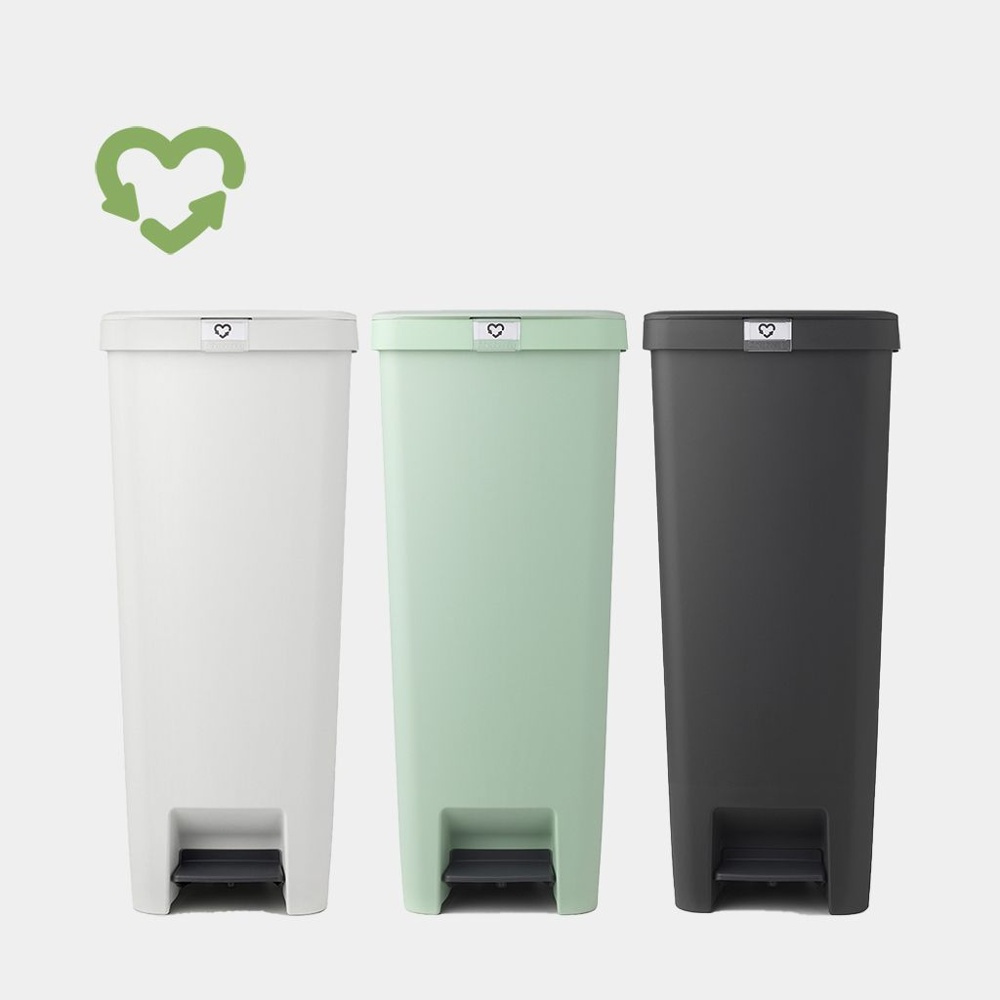 Pedalhink, Hög och smal, 40 L, BRABANTIA SETUP, 35,2 x 28 x H 66,6 cm, Ljusgrå i gruppen Förvaring / Städförvaring och sopsortering / Sopsortering hos SmartaSaker.se (42396)