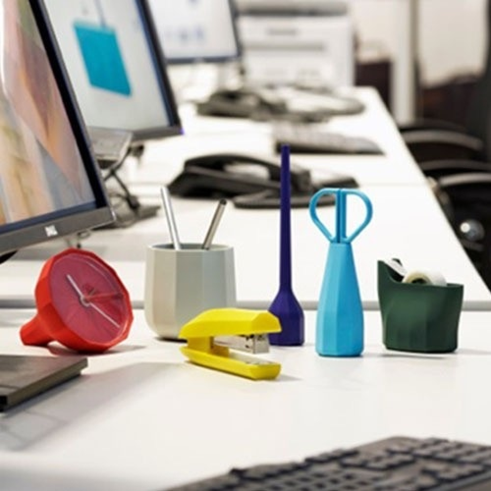 Pennmugg BABYLON, Lexon, Ø 8,5 x H 9 cm, Ljusgrå i gruppen Förvaring / Kontorsmaterial hos SmartaSaker.se (42409)