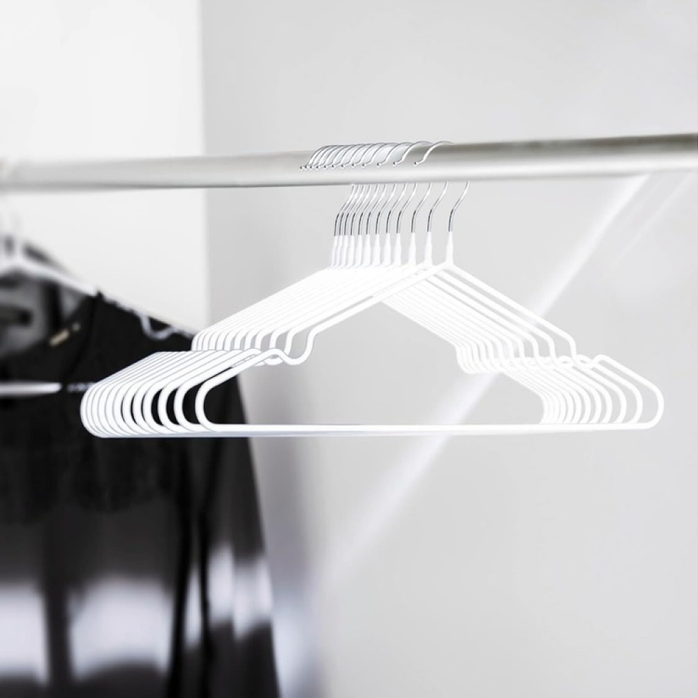Platsbesparande galgar, anti slip, 20 st, BIG PACK SASCHA i gruppen Förvaring / Garderobsförvaring / Galgar och hängare hos SmartaSaker.se (42421)