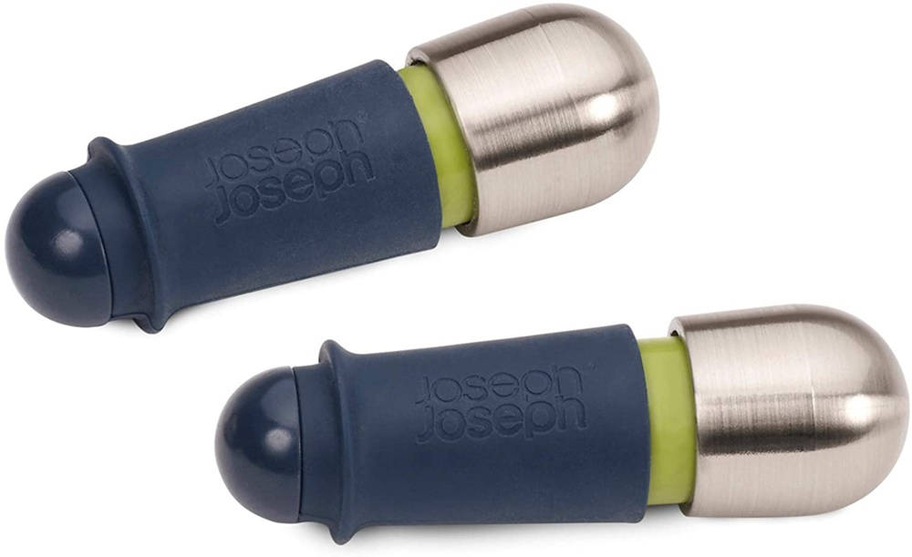 Proppar till vinflaskor, 2 st, BARWISE TWIST LOCK, Joseph Joseph, Silver/ Blå i gruppen Förvaring / Köksförvaring hos SmartaSaker.se (42438)