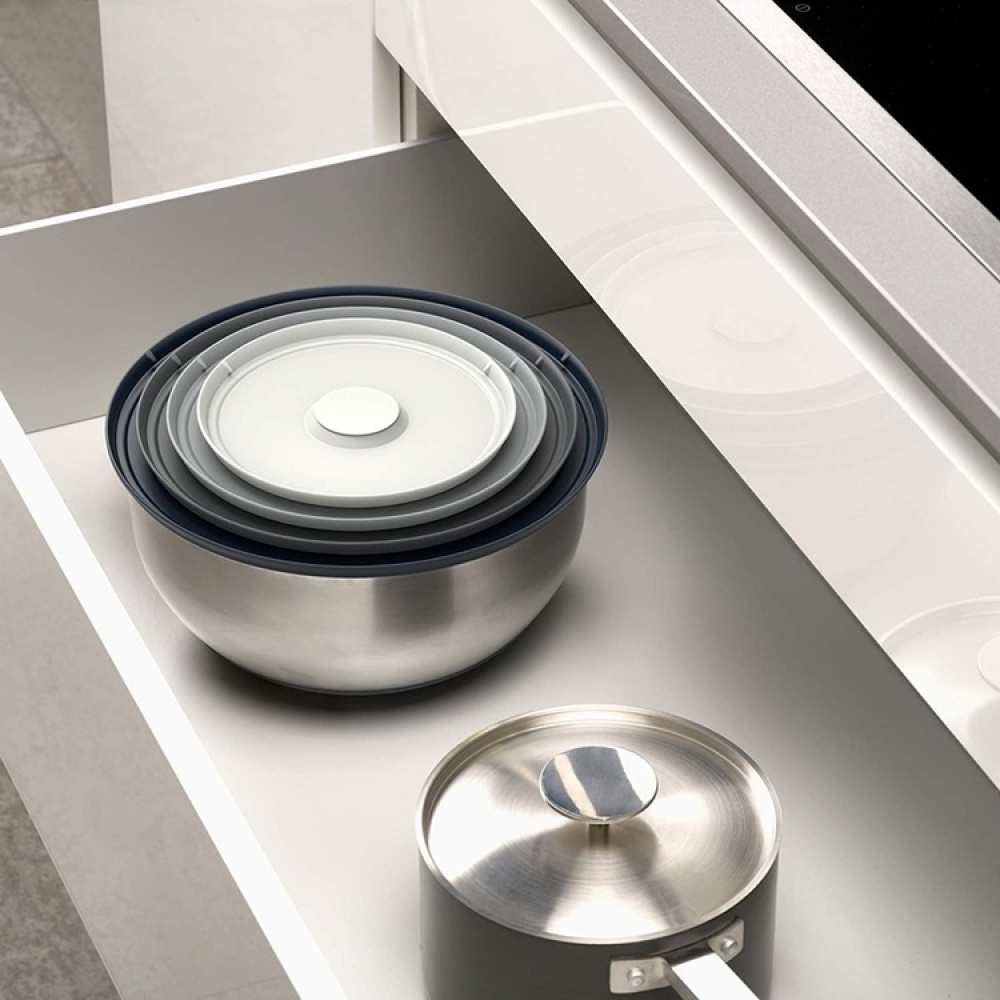 Rostfria skålar med lock, 4 st, PREP & STORE BOWL SET, Joseph Joseph, Silver / Grå i gruppen Förvaring / Köksförvaring / Förvaringsburkar hos SmartaSaker.se (42476)