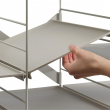 Skohylla i metall, Justerbart, LEVEL TRIPLE, Joseph Joseph, 75,8 x 35 x H 51,2 cm, Grå-beige Skohylla i metall, Justerbart, LEVEL TRIPLE, Joseph Joseph, 75,8 x 35 x H 51,2 cm, Grå-beige