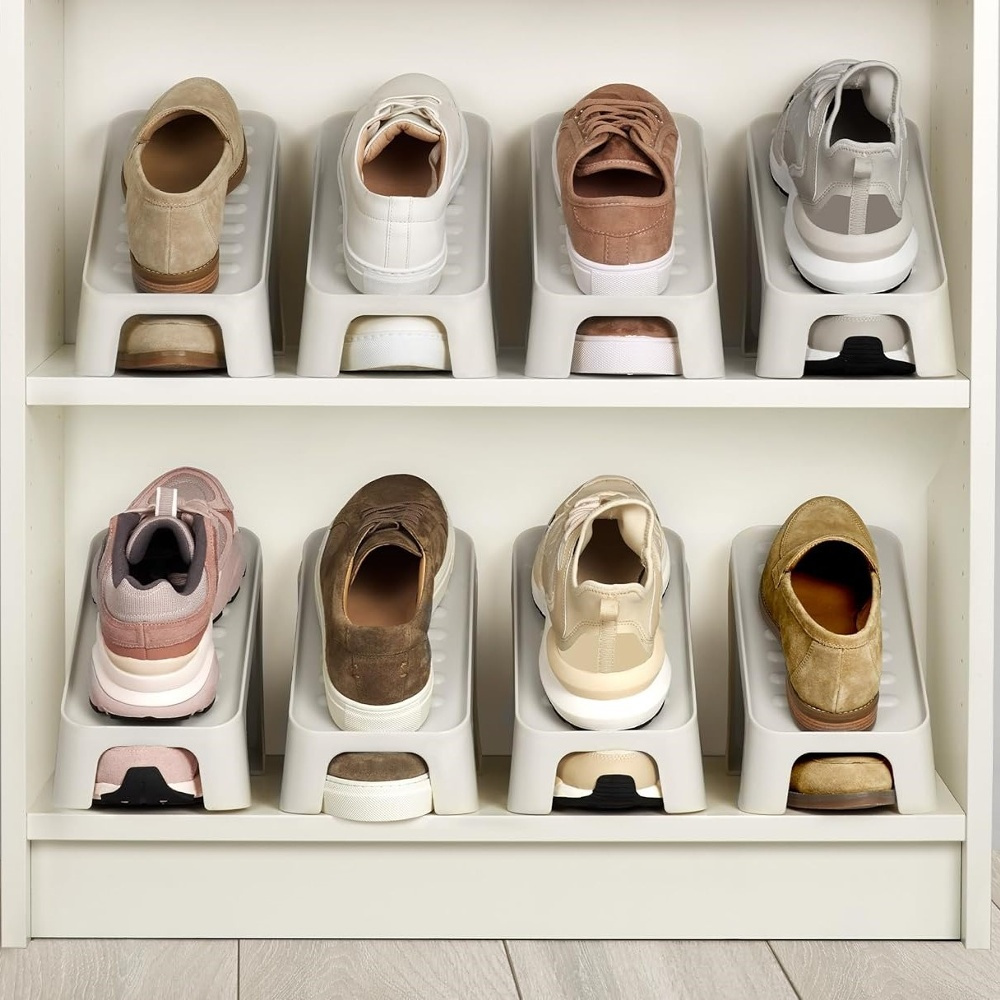 Skoställ, 2 stycken, SHOE-IN COMPACT, Joseph Joseph, Grå-beige i gruppen Förvaring / Garderobsförvaring / Skoförvaring hos SmartaSaker.se (42582)