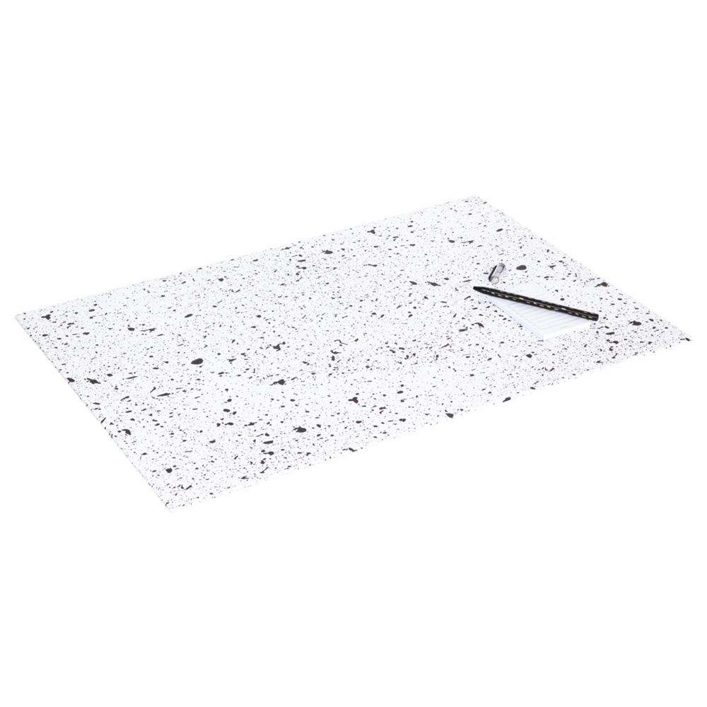 Skrivbordsunderlägg i Papperslaminat, BIGSO ANNIE DESK PAD, 59 x 39 cm, Splash Black i gruppen Förvaring / Kontorsmaterial hos SmartaSaker.se (42599-splash-black)