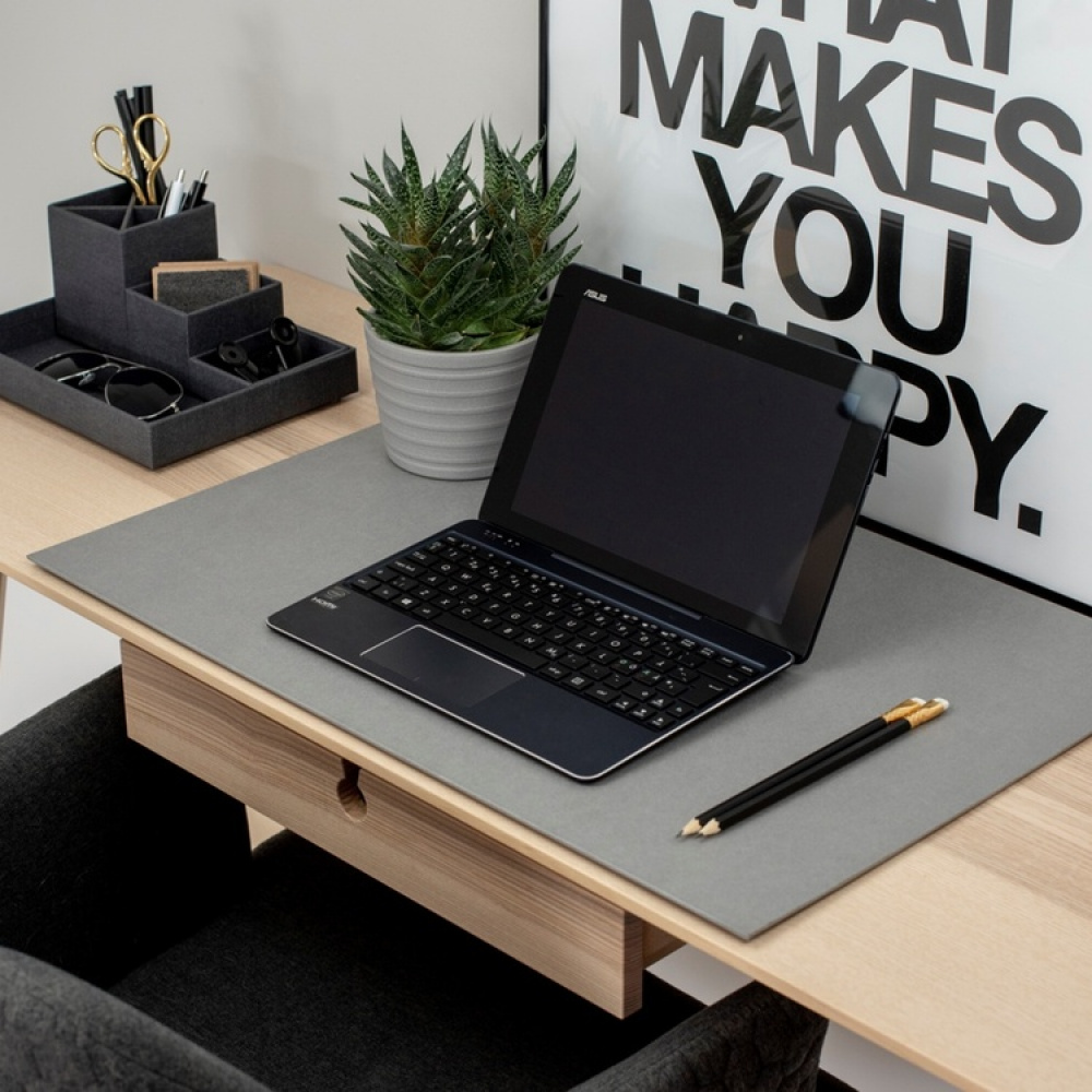 Skrivbordsunderlägg i Papperslaminat, BIGSO ANNIE DESK PAD, 59 x 39 cm i gruppen Förvaring / Kontorsmaterial hos SmartaSaker.se (42599)