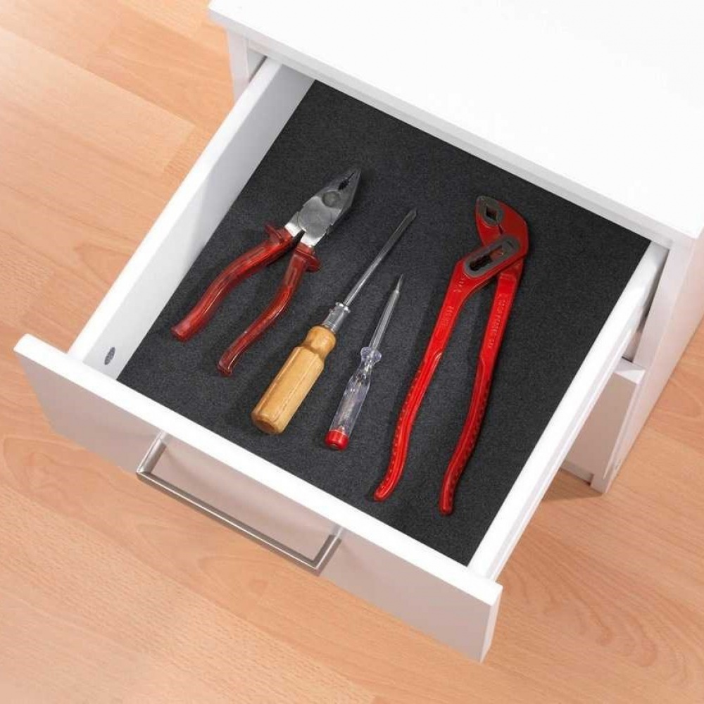 Skyddande matta av filt för lådor och hyllor, SOFT FELT LINER, 72 x 54 cm, Mörkgrå i gruppen Förvaring / Köksförvaring / Organisera köksskåp hos SmartaSaker.se (42609)