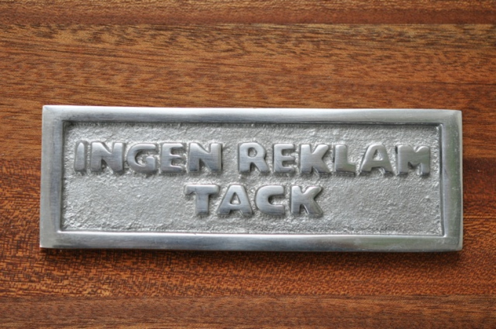 Skylt i aluminium, INGEN REKLAM TACK, H 13 x 4,5 cm, Silver i gruppen Förvaring / Magneter och självhäftande / Skyltar och etiketter hos SmartaSaker.se (42616)
