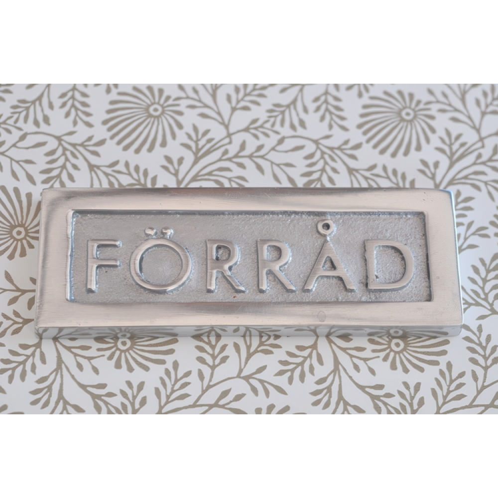 Skylt med ram, FÖRRÅD, 8,5 x H 3 cm, Exmez, Sandgjuten aluminium i gruppen Förvaring / Magneter och självhäftande / Skyltar och etiketter hos SmartaSaker.se (42622)