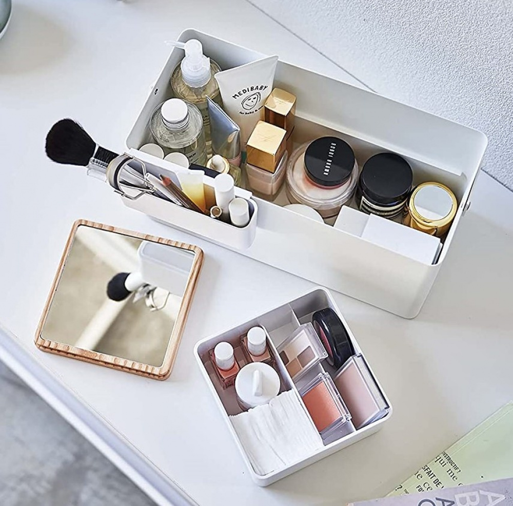 Sminklåda i metall, med spegel och handtag, TOWER MAKE UP BOX, Yamazaki, Vit / Natur i gruppen Förvaring / Badrumsförvaring / Sminkförvaring hos SmartaSaker.se (42655)