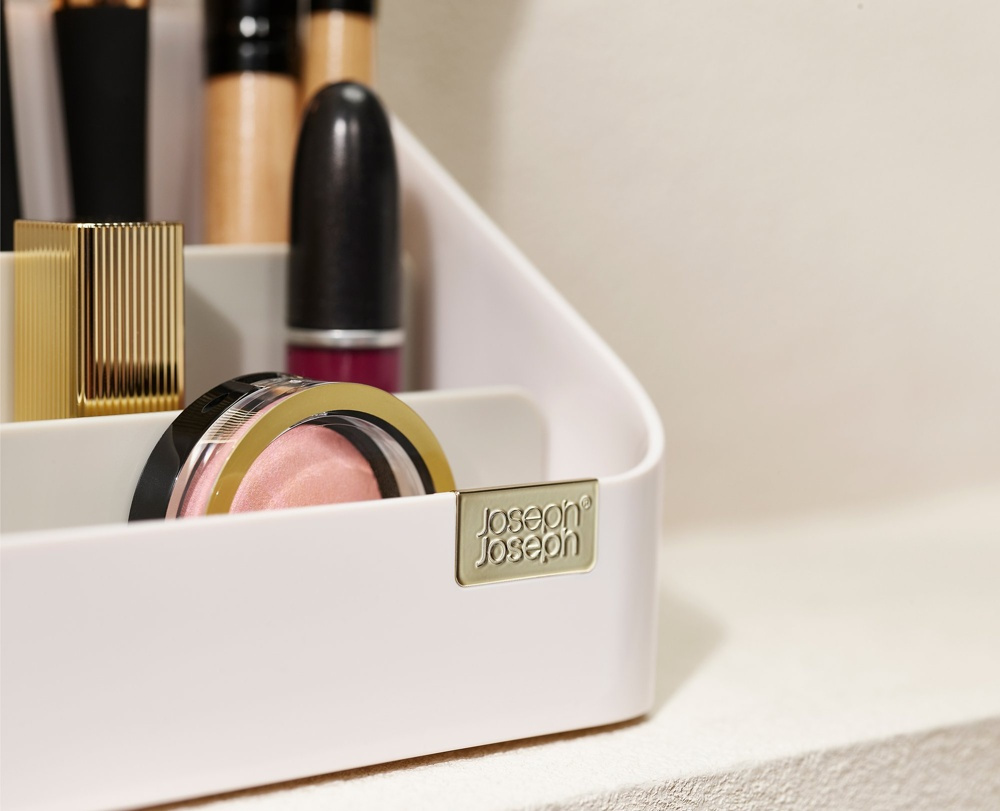 Sminkställ med 9 fack, VIVA TIERED COSMETIC ORGANISER, Joseph Joseph, Benvit i gruppen Förvaring / Badrumsförvaring / Sminkförvaring hos SmartaSaker.se (42672)