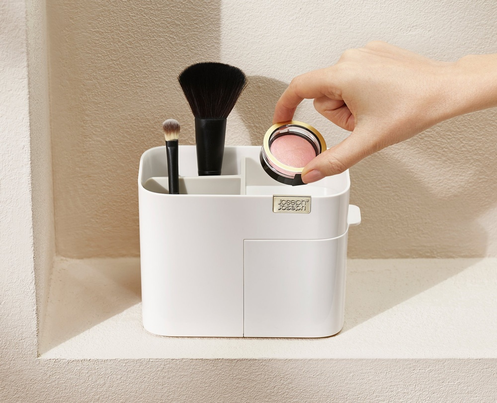 Sminkställ med låda, VIVA SMALL COSMETIC ORGANISER, Joseph Joseph, Benvit i gruppen Förvaring / Badrumsförvaring / Sminkförvaring hos SmartaSaker.se (42677)