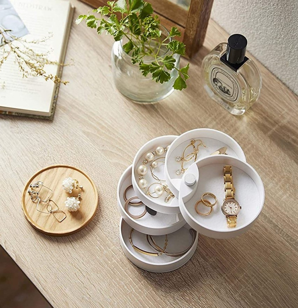 Smyckesask, 5 fack, TOSCA JEWELRY BOX, Yamazaki, Vit / Natur i gruppen Förvaring / Sovrumsförvaring / Smyckesförvaring hos SmartaSaker.se (42687)