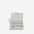 Smyckeskrin, 2 våningar, MICRO STACKERS, 12,5 x 9 x H 9 cm, Sage Green Smyckeskrin, 2 våningar, MICRO STACKERS, 12,5 x 9 x H 9 cm, Sage Green