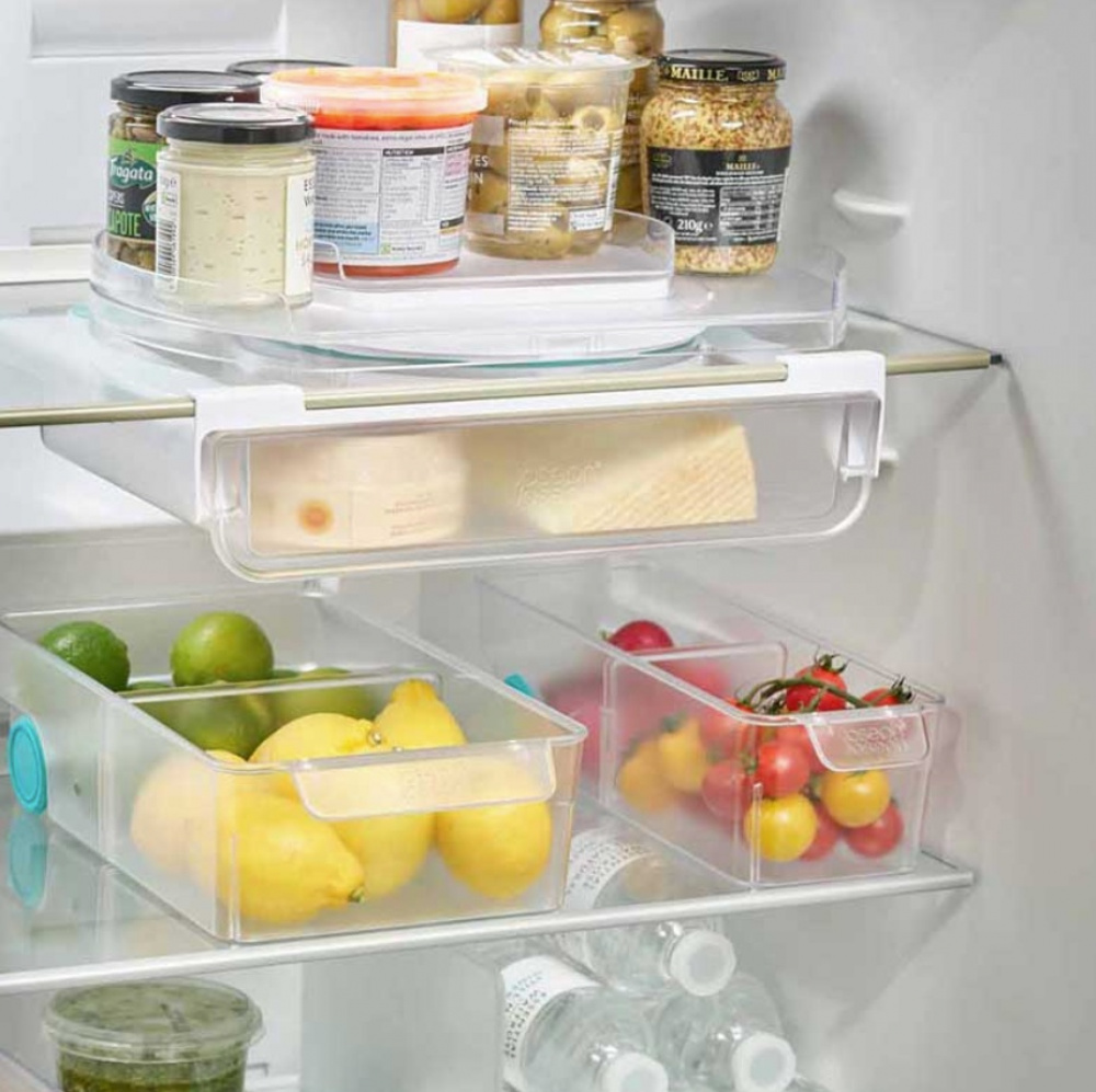Snurrbricka för kylen, FRIDGE-STORE ROTATING ORGANISER, 33 x 28 x H 4,4 cm, Joseph Joseph, Transparent i gruppen Förvaring / Köksförvaring / Kylskåpsförvaring hos SmartaSaker.se (42729)