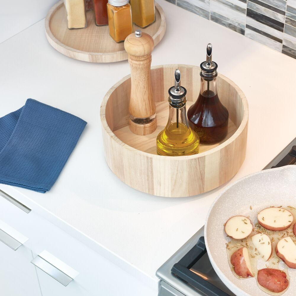 Snurrbricka i trä, Hög kant, PAULOWNIA ECO WOOD TALL TURNTABLE, Ã˜ 26,7 cm, Natur i gruppen Förvaring / Köksförvaring / Förvaringslådor och burkar hos SmartaSaker.se (42733)
