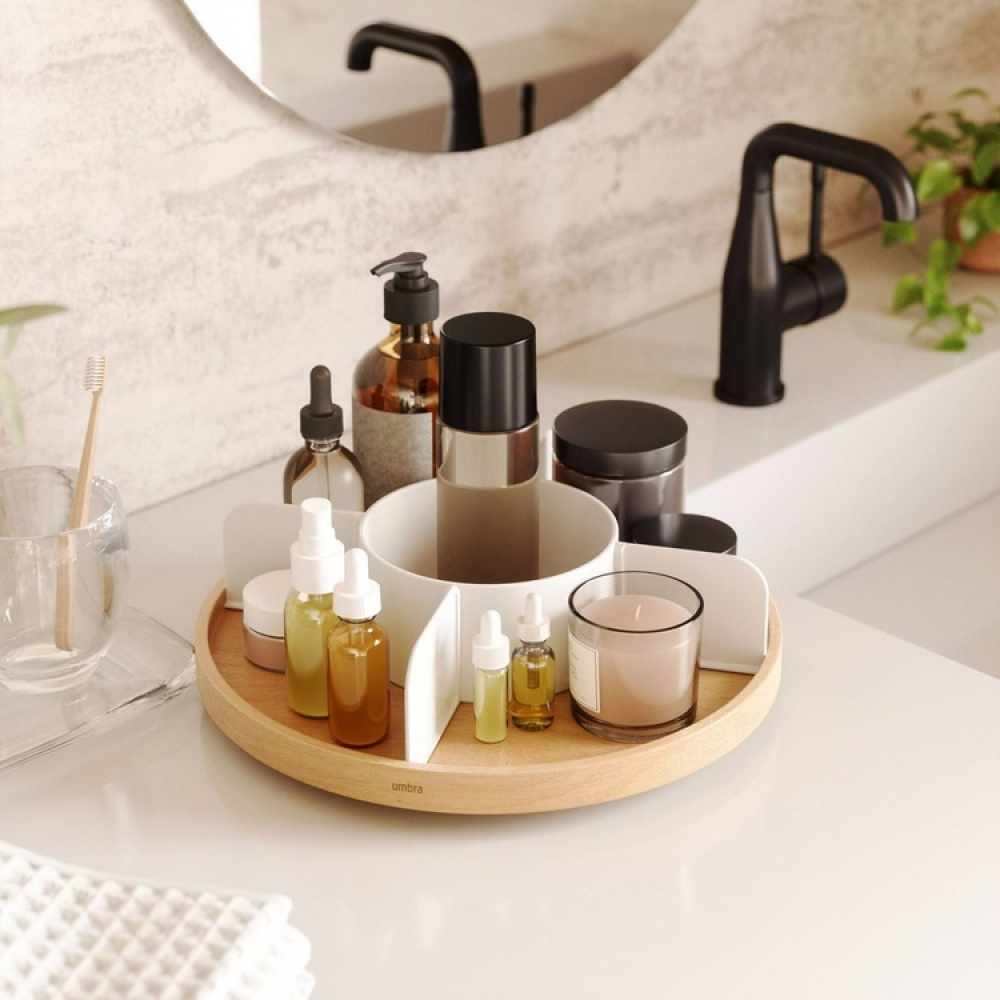 Snurrbricka trä, Med avdelare, UMBRA BELLWOOD LAZY SUSAN, Ø 30, Natur / Vit i gruppen Förvaring / Köksförvaring / Organisera köksskåp / Kryddhyllor hos SmartaSaker.se (42741)