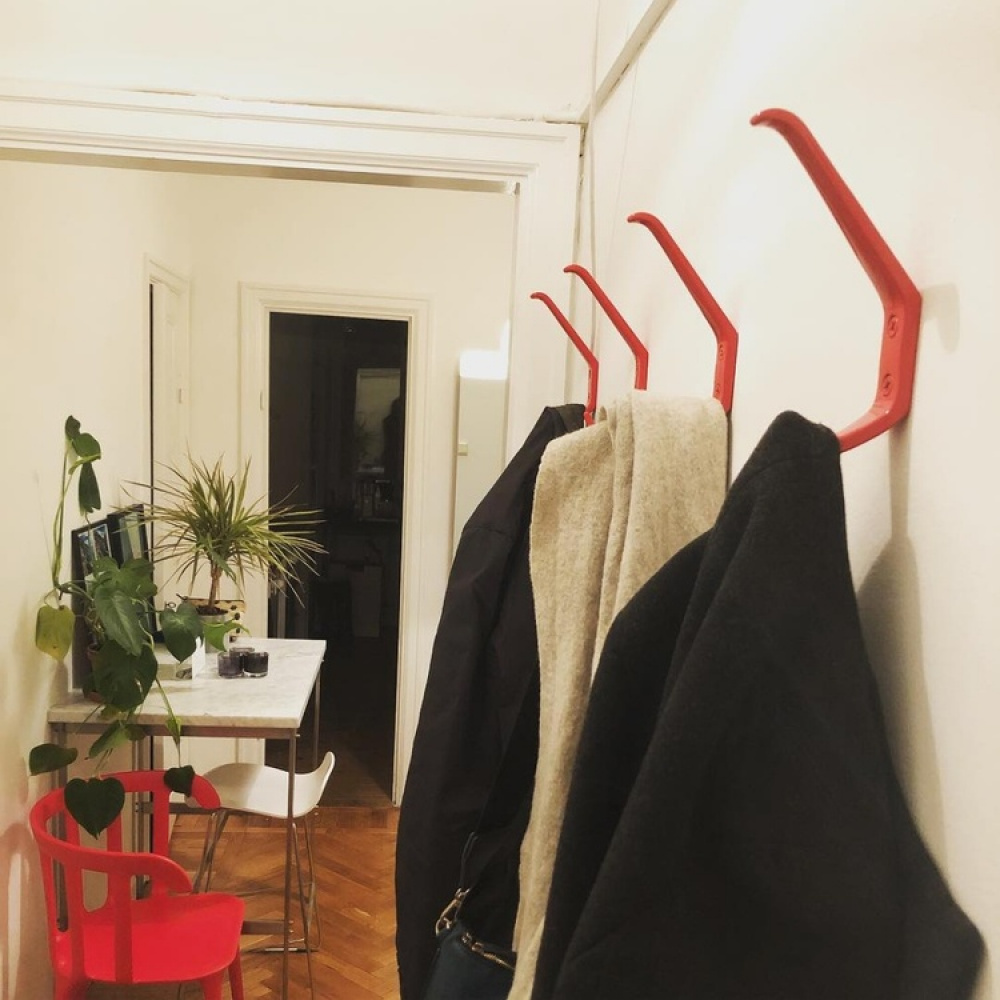 Stora krokar, CHILD, set of 2, Habo, 9,6 x H17,5 cm, Vit i gruppen Förvaring / Hallförvaring / Krokar och hängare hos SmartaSaker.se (42823)