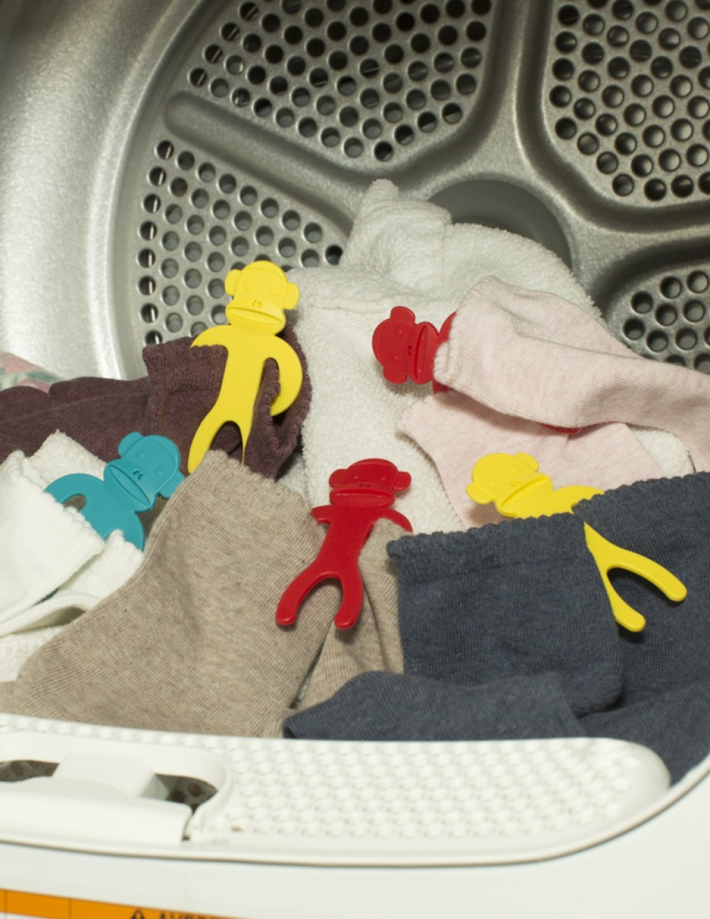 Strumphållare för tvättmaskinen, SOCK MONKEY, 12 stycken, Kikkerland i gruppen Förvaring / Tvätt och tork hos SmartaSaker.se (42825)