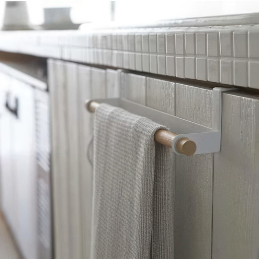 Stång för handduk, över skåpdörr, TOSCA TOWEL HANGER, Large, Yamazaki, Vit i gruppen Förvaring / Sovrumsförvaring / Dörrkrokar hos SmartaSaker.se (42842)