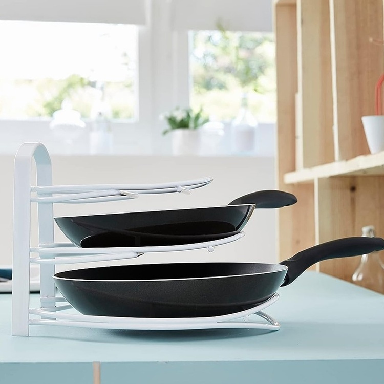 Ställ i metall för stekpannor eller tallrikar, 3 plan, KITCHEN ORGANIZER, vit i gruppen Förvaring / Köksförvaring / Organisera köksskåp hos SmartaSaker.se (42882)