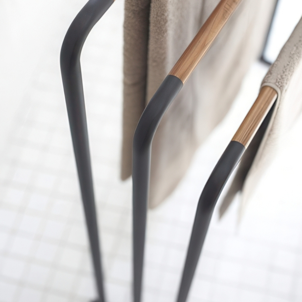 Ställning för handdukar, YAMAZAKI TOWEL HANGER, 19 x 70 x H 83 cm i gruppen Förvaring / Badrumsförvaring hos SmartaSaker.se (42885)