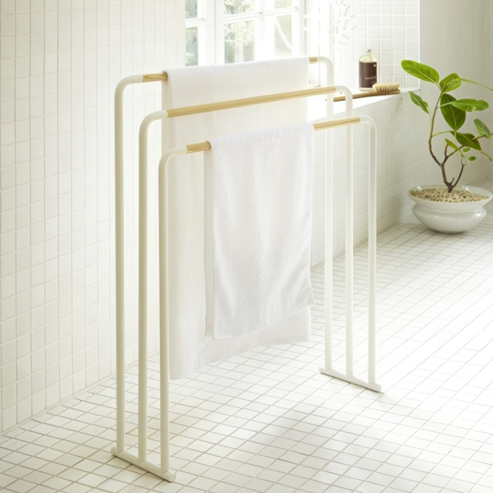 Ställning för handdukar, YAMAZAKI TOWEL HANGER, 19 x 70 x H 83 cm i gruppen Förvaring / Badrumsförvaring hos SmartaSaker.se (42885)
