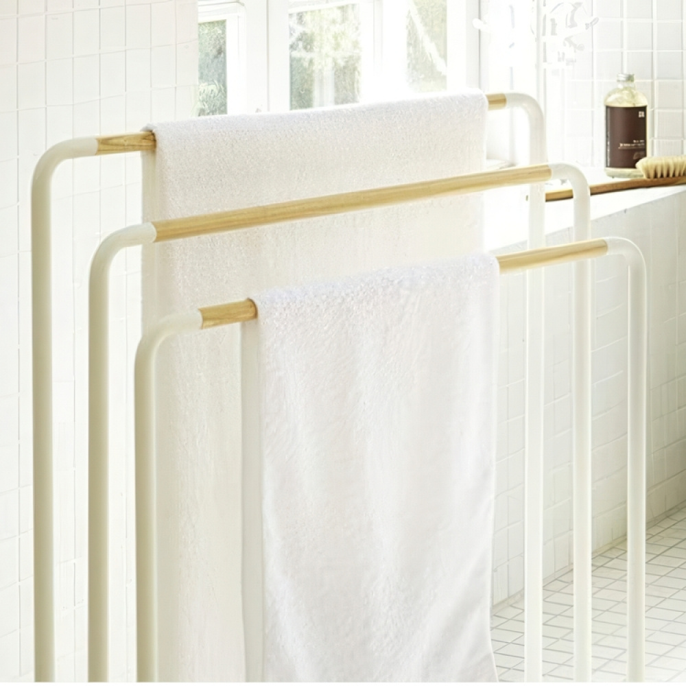 Ställning för handdukar, YAMAZAKI TOWEL HANGER, 19 x 70 x H 83 cm i gruppen Förvaring / Badrumsförvaring hos SmartaSaker.se (42885)