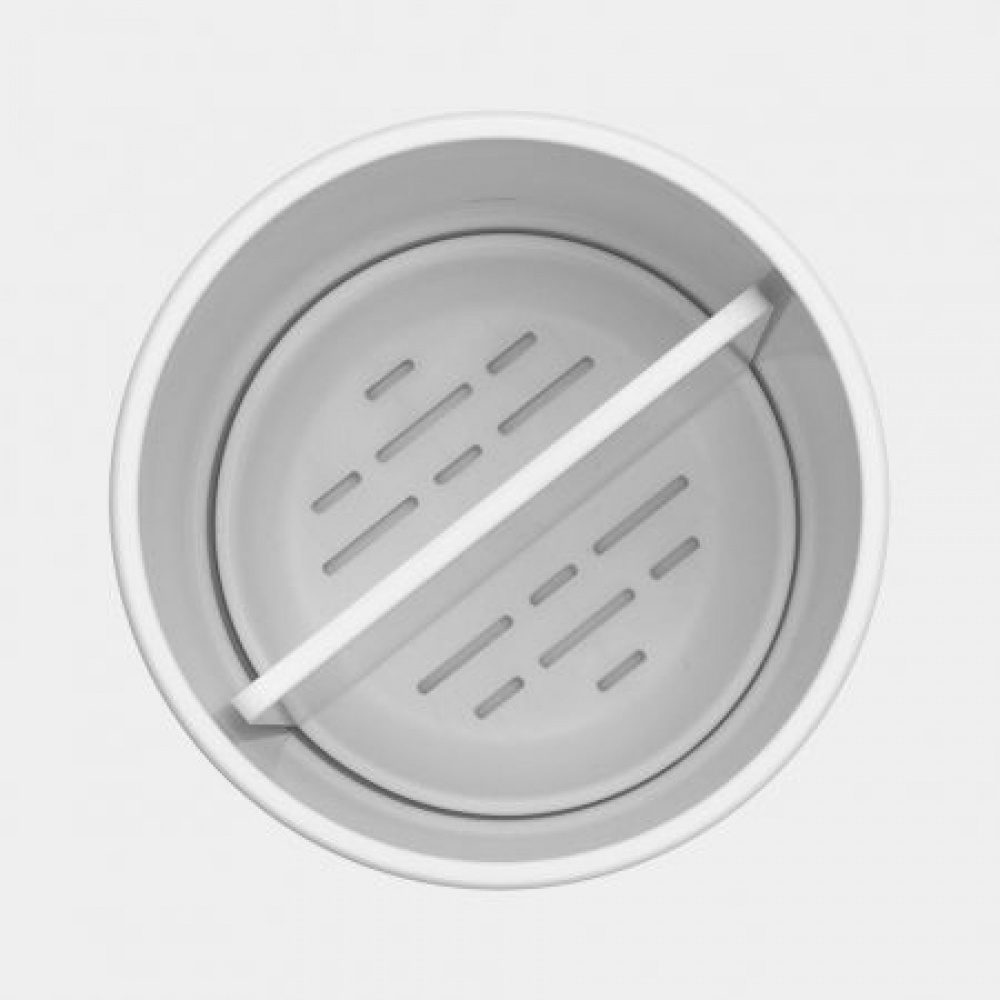 Tandborstmugg med avdelare, BRABANTIA RENEW, Ø7,6 x H 11 cm, Vit i gruppen Förvaring / Badrumsförvaring hos SmartaSaker.se (42941)