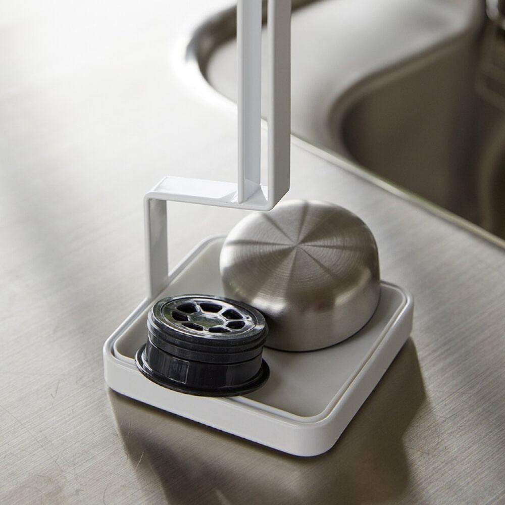 Torkställning för flaskor i metall, BOTTLE DRYING STAND, Yamazaki i gruppen Förvaring / Köksförvaring / Diskställ och diskbänk hos SmartaSaker.se (42986)